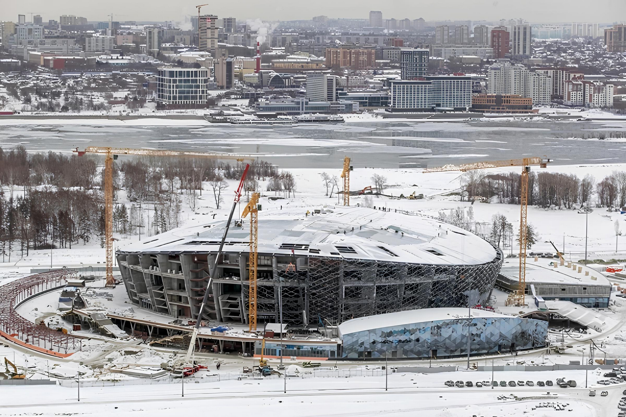 Новая ледовая арена в Новосибирске