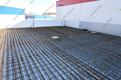 Производственно-складское здание в деревне Новое Девяткино