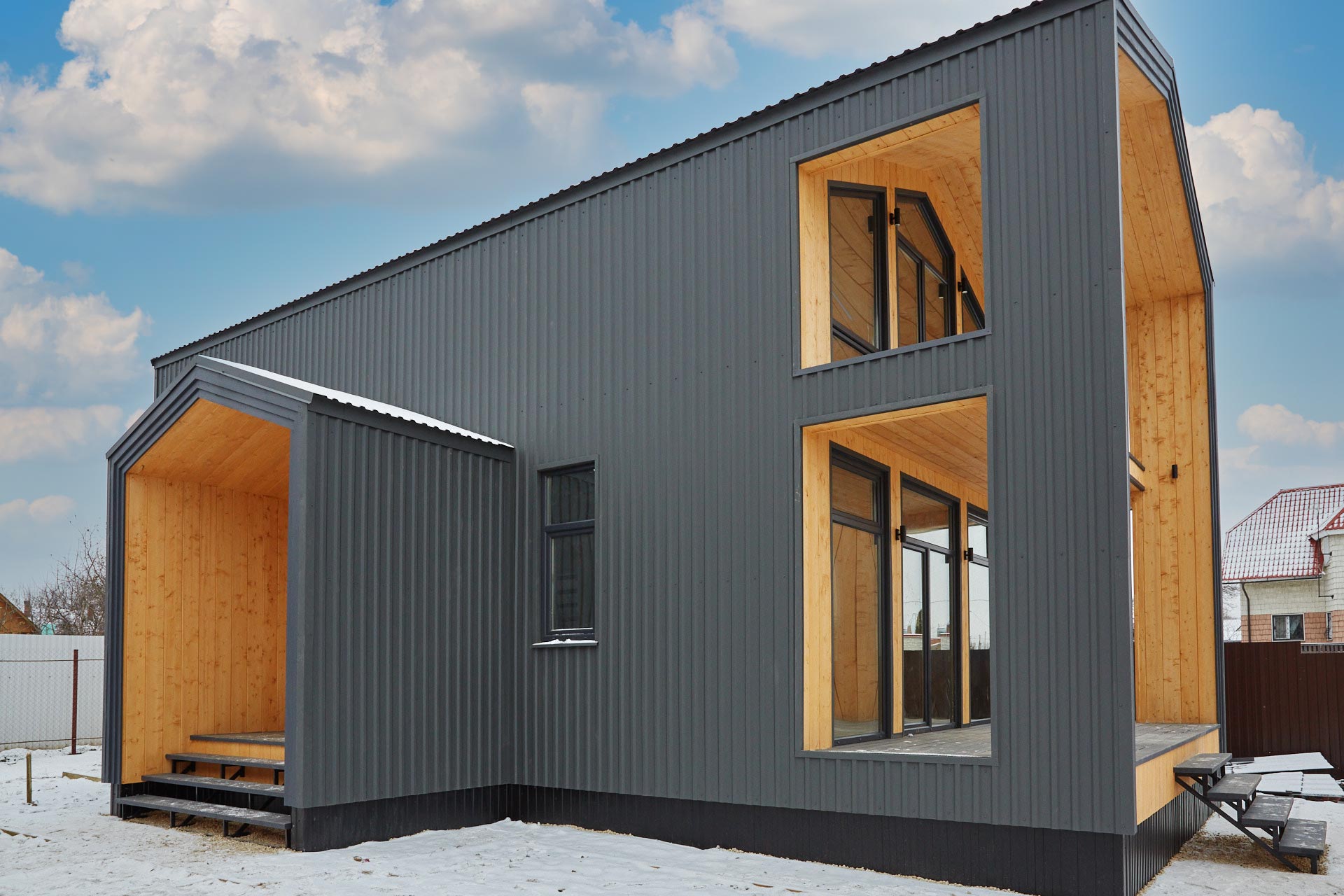 Как покрытие влияет на срок службы профнастила