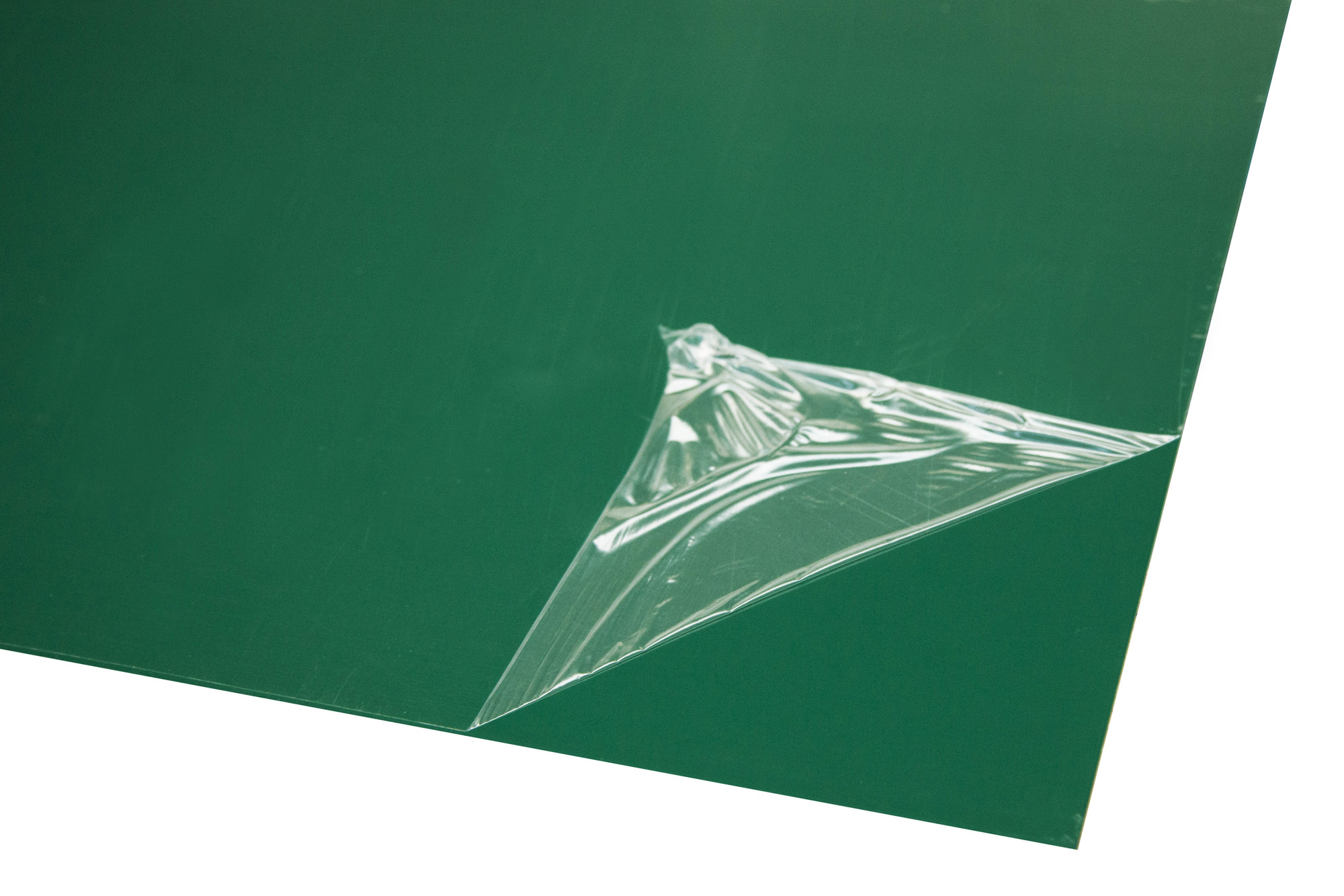 Плоский оцинкованный лист с полимерным покрытием в защитной плёнке