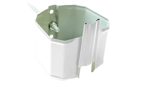 Кронштейн трубы на кирпич прямоугольный Grand Line Vortex 103x77 мм RAL 9003