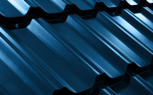 Металлочерепица Квинта Плюс RAL 5005 с покрытием Satin 0.5 мм